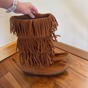 Minnetonka 3 layer fringe boot